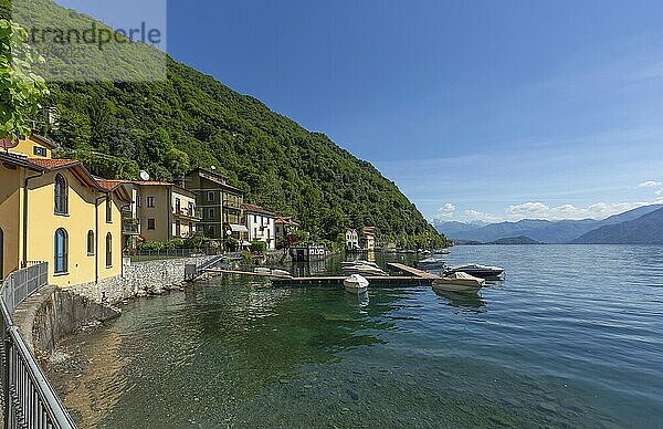 Como  lake  italy  italian  alps  landscape  house  europe  nature  water  milan  town  view  mountain  lombardy  beautiful  bellagio  sky  travel  shore  background  scenery  architecture  tourism  vacation  famous  scene  scenic  european  hill  summer  idyllic  village  snow  blue  di  lago  lombardia  coast  romantic