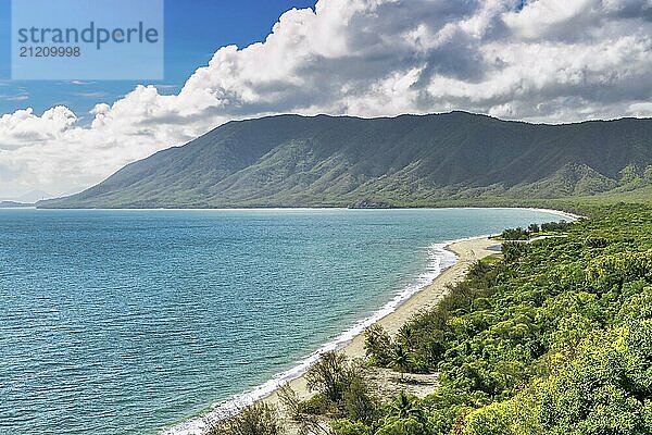 Rex Lookout between Cairns and Port Douglas on the drive to the Daintree National Park on the Captain Cook Highway in Far North Queensland  Australia  Oceania