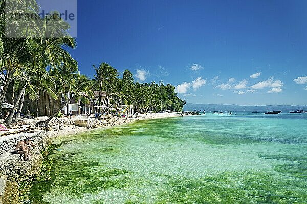 Diniwid tropisches Strandparadies auf der Insel Boracay auf den Philippinen