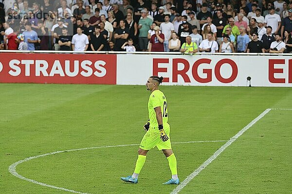 Torwart Andrea Hoxha (FC 08 Villingen) nach dem Spiel um den DFB-Pokal 2022-23  1. Runde: DFB-Pokal 2024-25  1. Hauptrunde: FC 08 Villingen  1. FC Heidenheim 1846