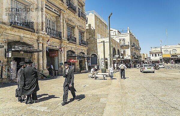 Jüdische männer in der altstadt von jerusalem in israel