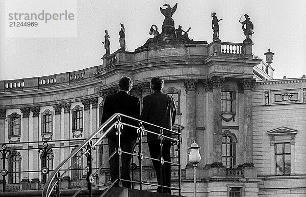 Germany  Berlin  19 May 1991  two men looking at the chest of drawers  Bebelplatz  Deutsche Staatsoper unter den Linden  Europe