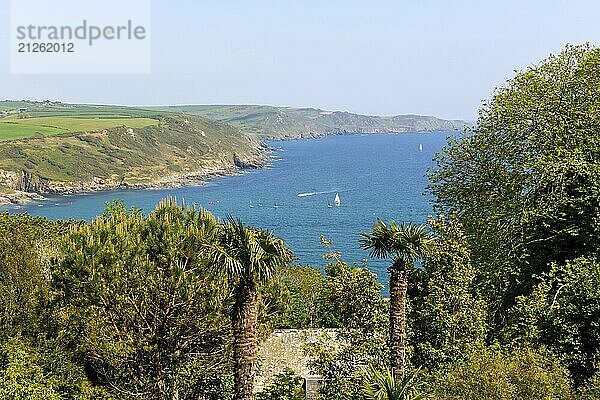 Blick auf die Küste mit Blick nach Osten in Richtung Prawle Point von Sharpitor  Salcombe  South Deven  England  UK