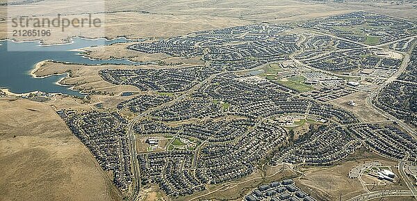 Aurora  Colorado  Eine große Wohnsiedlung neben dem Aurora Stausee in den östlichen Vororten von Denver