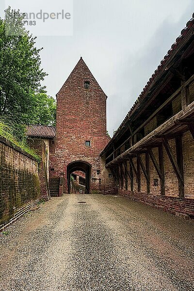 Blick auf die Burg Trausnitz in Landshut  Deutschland  Europa