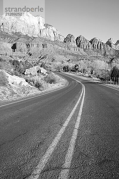 Schöner Aussichtspunkt an der Straße zurück in den Zion National Park