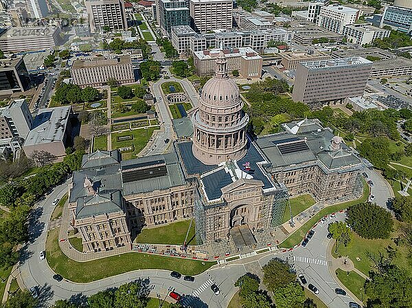 Luftaufnahme des Texas State Capitol Building in der Stadt Austin  Texas