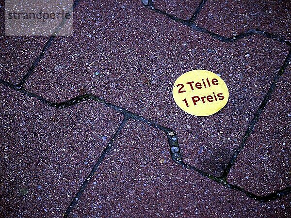 Aufkleber: zwei Teile ein Preis