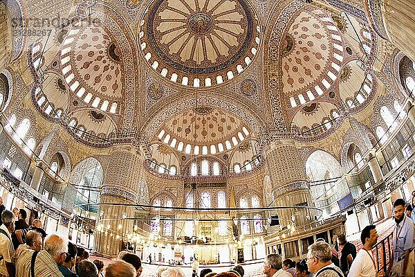 Blaue Moschee (SULTANAHMET CAMII) innen Blaue Moschee istanbul türkei