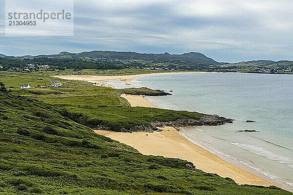 A view of the beautiful Ballymastocker Beach on the western shroes of Lough Swilly in Ireland