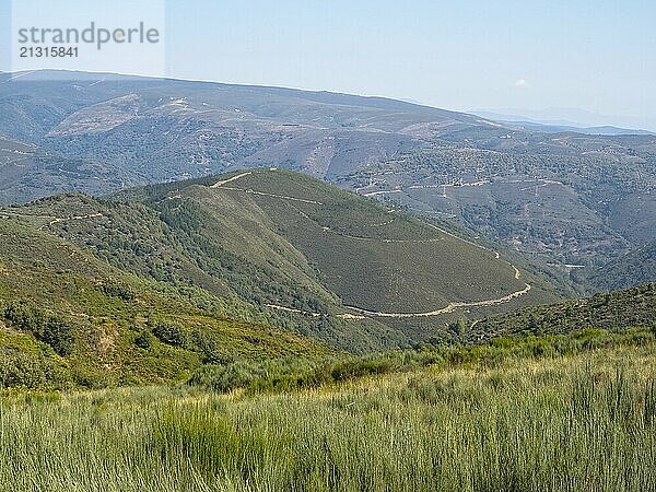 Beautiful view from high above the Valcarce Valley  Vilasinde  Castile and Leon  Spain  Europe