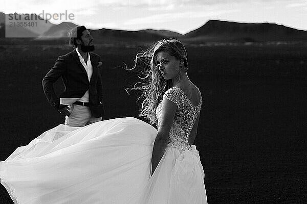 Wedding couple in the mountains of Iceland