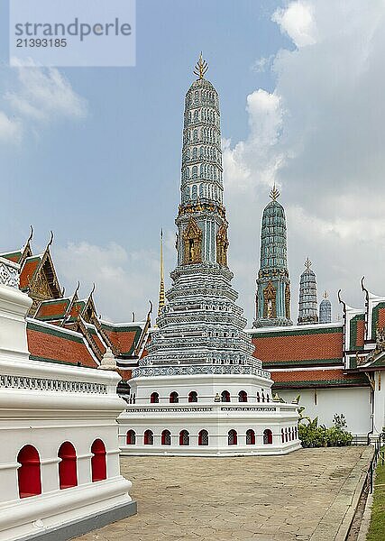 A picture of the prangs at the Grand Palace