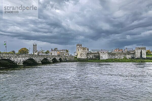 View of King John's Castle and bridge from Shannon river  Limerick  Ireland  Europe