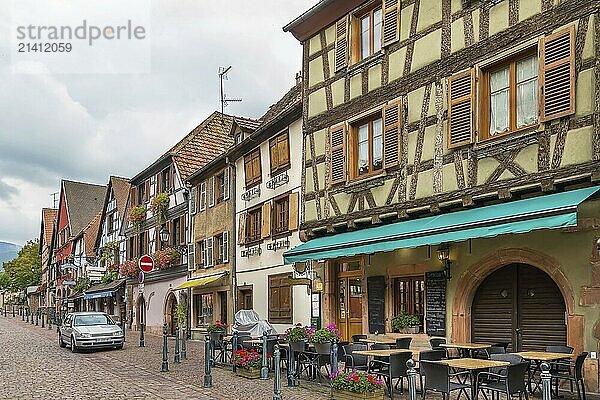 Street with historical half-timbered houses in Kaysersberg  Alsace  France  Europe