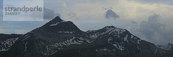 Les Diablerets range after sunset