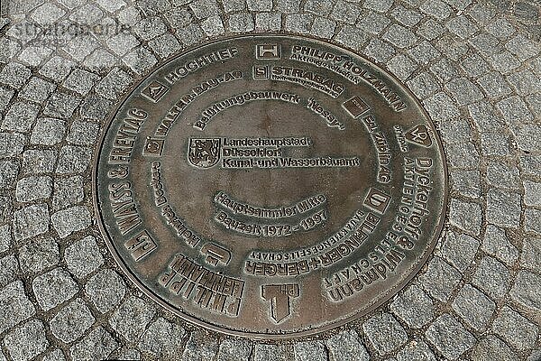 Plaque with names of civil engineering companies in front of the sculpture Nessie family  Hochtief  Philipp Holzmann  Wayss & Freyag  Dyckerhoff & Widmann  Strabag  Züblin  Düsseldorf  North Rhine-Westphalia  Germany  Europe