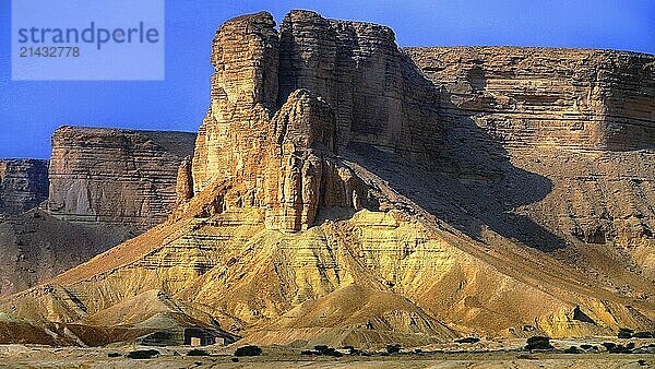 Edge of the world  edge of the world  1131 metres high  cliff  cliffs  rocks  abyss  rock formation  Tuwaik Mountains  Saudi Arabia  Middle East  Near East  Asia