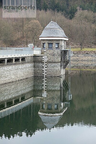 Dam of the Lister Reservoir  Attendorn  Germany  Europe  Staumauer der Listertalsperre  Attendorn  Kreis Olpe  Nordrhein-Westfalen  Deutschland  Europa  Europe