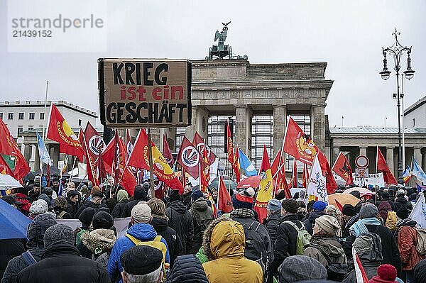 25.11.2023  Berlin  Germany  Europe  Several thousand people demonstrate for peace at the Brandenburg Tor tor in Berlin's Mitte district under the title 'No to wars - stop the arms madness  shape a peaceful and just future'. One of the central demands of the rally is negotiations with Russia. In addition to keynote speaker and former Left Party politician Sahra Wagenknecht  German journalist and publicist Gabriele Krone-Schmalz also spoke at the demonstration  Europe