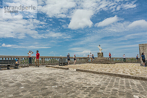 National and foreign tourists at the San Juan del Sur viewpoint  Rivas  Nicaragua 07/23/2023