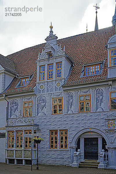 Altes Rathaus  Fassade  historisch  Wandmalerei