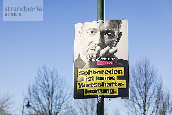 FDP election posters with the text Schönreden ist keine Wirtschaftsleistung. for the early federal election on 23 February 2025 in Schildow (Mühlenbeck-Mönchmühle)  taken on 19.01.2025