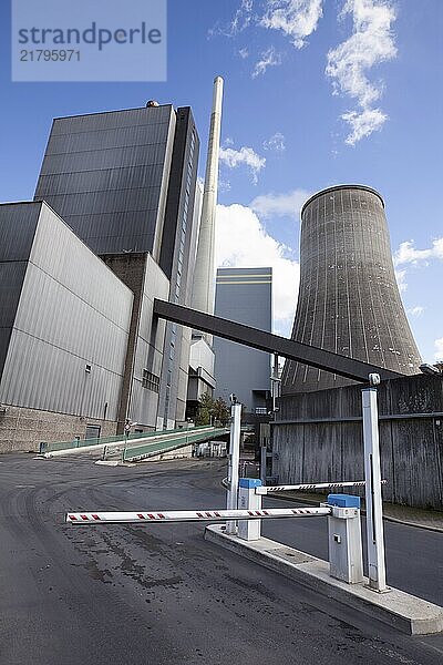 Coal and gas fired power station  Power Station  Elverlingsen  Lenne river  Sauerland region  Werdohl  North Rhine-Westphalia  Germany  Europe  Erdgas und Steinkohle Kraftwerk Werdohl-Elverlingsen  Elverlingsen  Lenne  Werdohl  Sauerland  Nordrhein-Westfalen  Deutschland  Europa  Europe