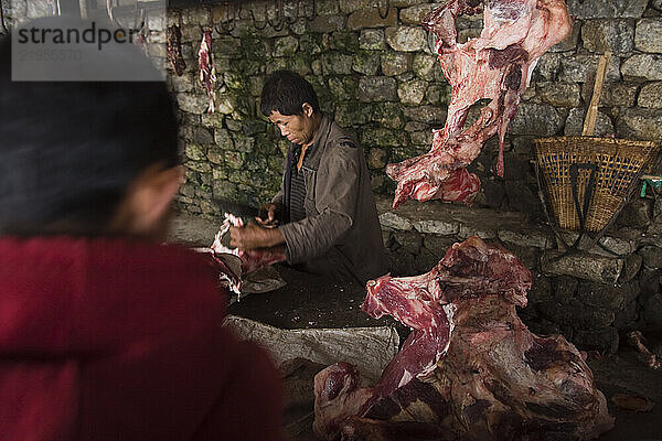 Butcher stall at the Saturday market in Namche Bazaar  Khumbu (Everest region)  Himalaya Mountains  Nepal.